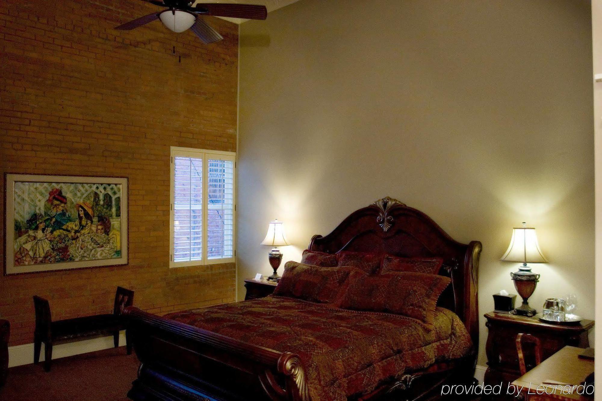 Grand Hotel McKinney Rom bilde