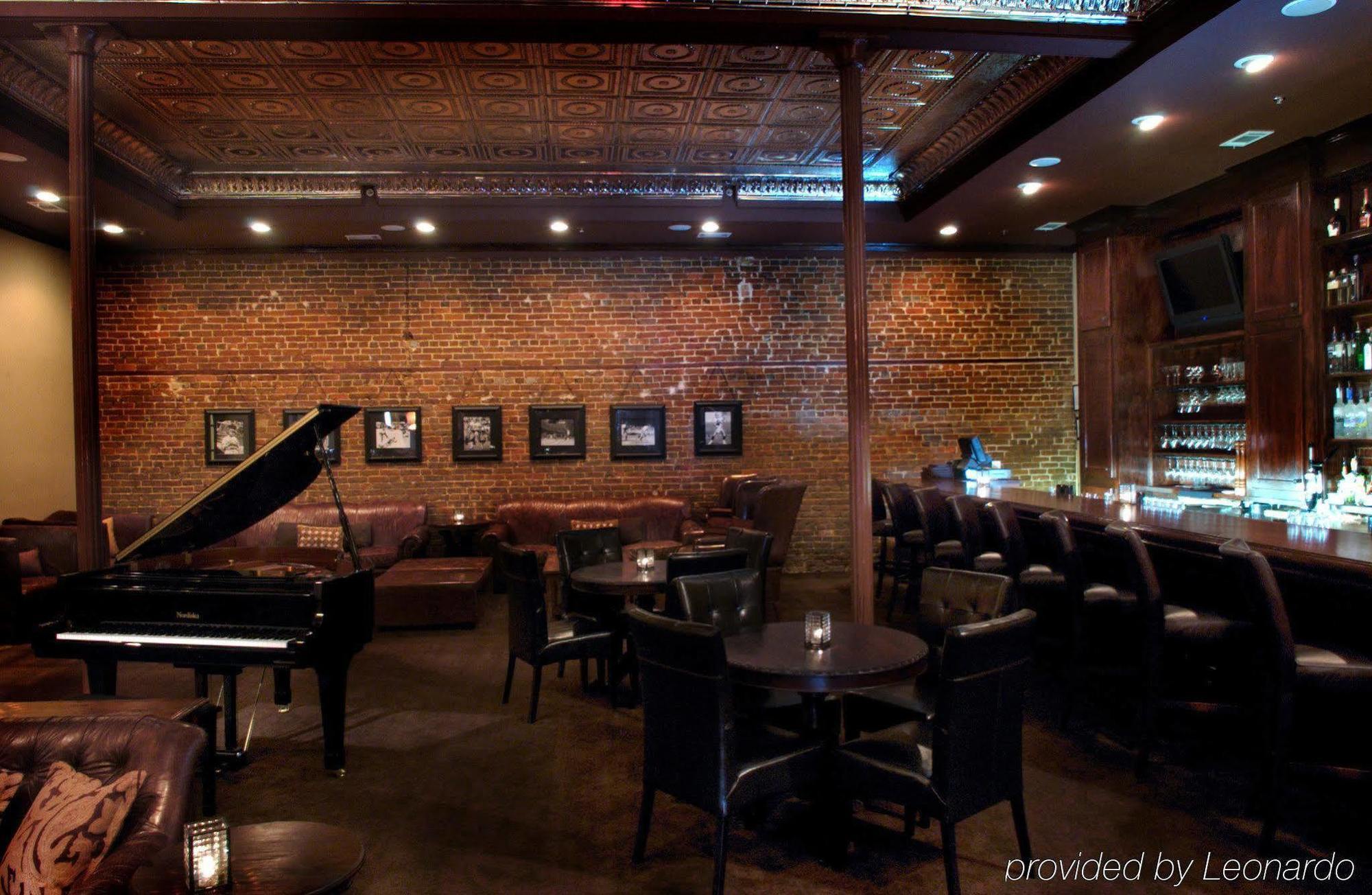 Grand Hotel McKinney Restaurant bilde